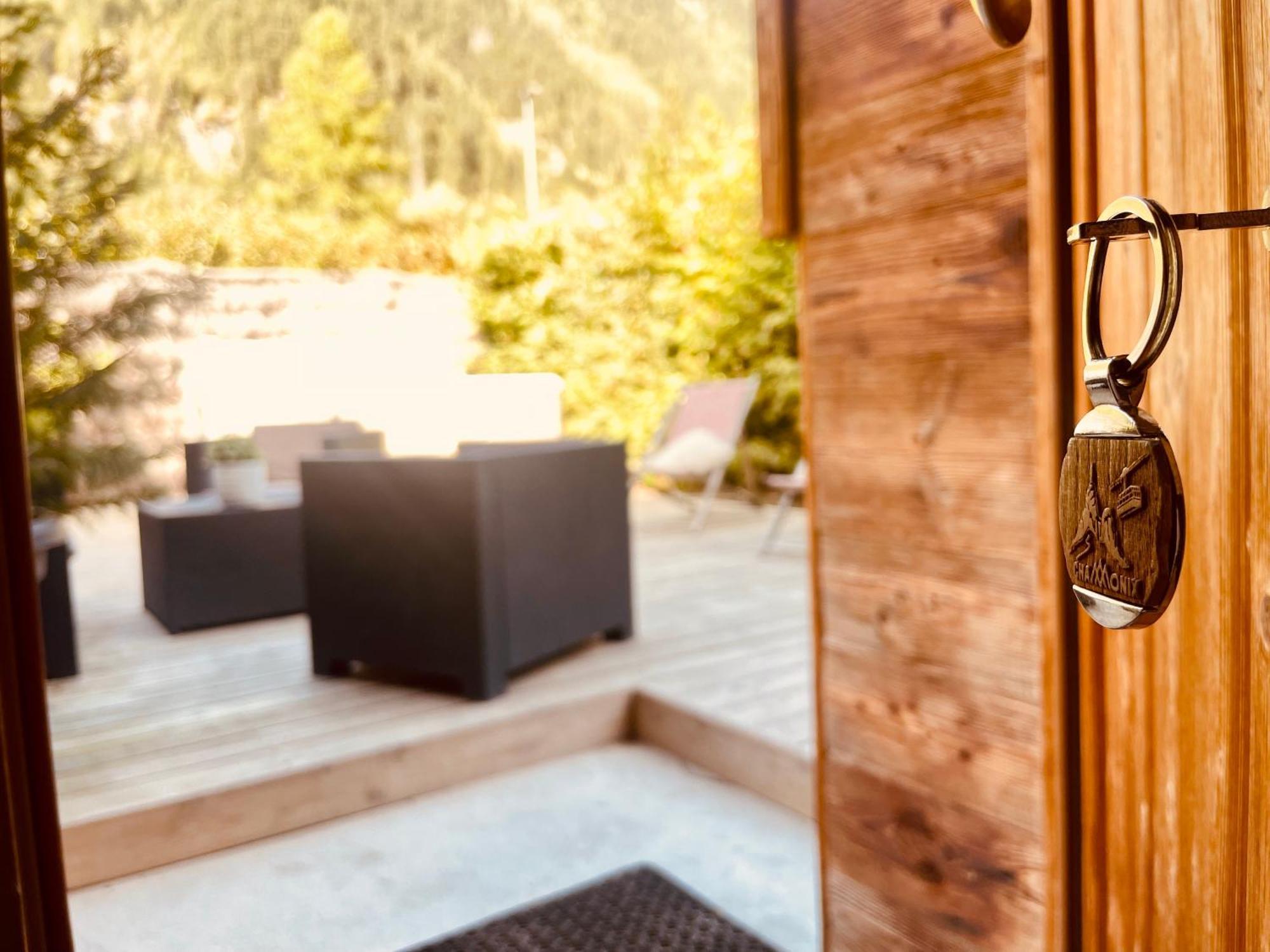 Chalet Le Petit Nicolas, Jacuzzi, Vue Mont Blanc Chamonix Exteriör bild